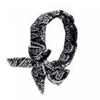 Bandana rafraîchissant pour chien noir et blanc motif Oscar et Plume