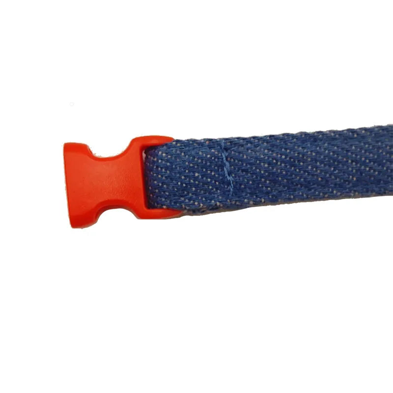 Bandana réglable pour chien et chat en denim bleu avec une boucle orange
