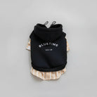 sweat pour petit chien noir avec capuche et chemise rayée jaune de la marque Oscar et Plume