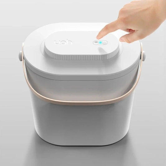 Boîte croquettes sous vide blanche avec poignée et bouton de contrôle tactile yplgpet