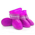 Botte silicone pour chien de couleur violette avec bande velcro ajustable pour protection des pattes