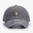 Load image into Gallery viewer, Casquette bulldog grise avec broderie de bulldog sur le devant, idéale pour les amoureux de cette race

