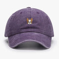 Load image into Gallery viewer, Casquette bulldog en violet avec un motif de bulldog sur le devant, idéale pour les amoureux des chiens

