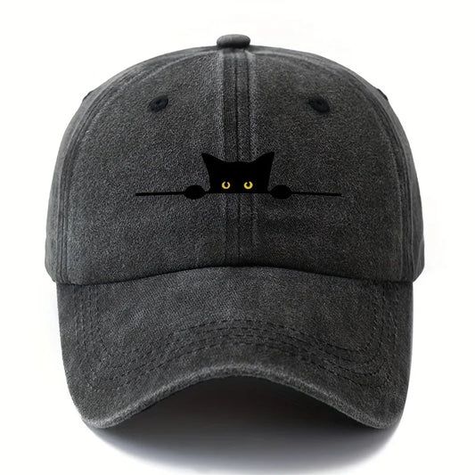Casquette imprimé chat en noir avec un design de chat aux yeux brillants