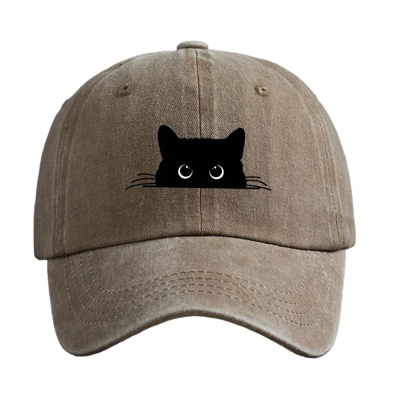 Casquette imprimé chat avec un design de chat noir espiègle sur le devant