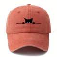 Cargar la imagen en la vista de la galería, Casquette imprimé chat en rose avec motif de chat noir et yeux jaunes sur le devant
