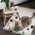 Load image into Gallery viewer, Chaussette garnie de Nöel pour chat - Oscar et Plume
