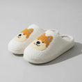Cargar la imagen en la vista de la galería, chausson corgi en peluche blanc avec motif visage de chien orange et intérieur rose douillet Oscar et Plume
