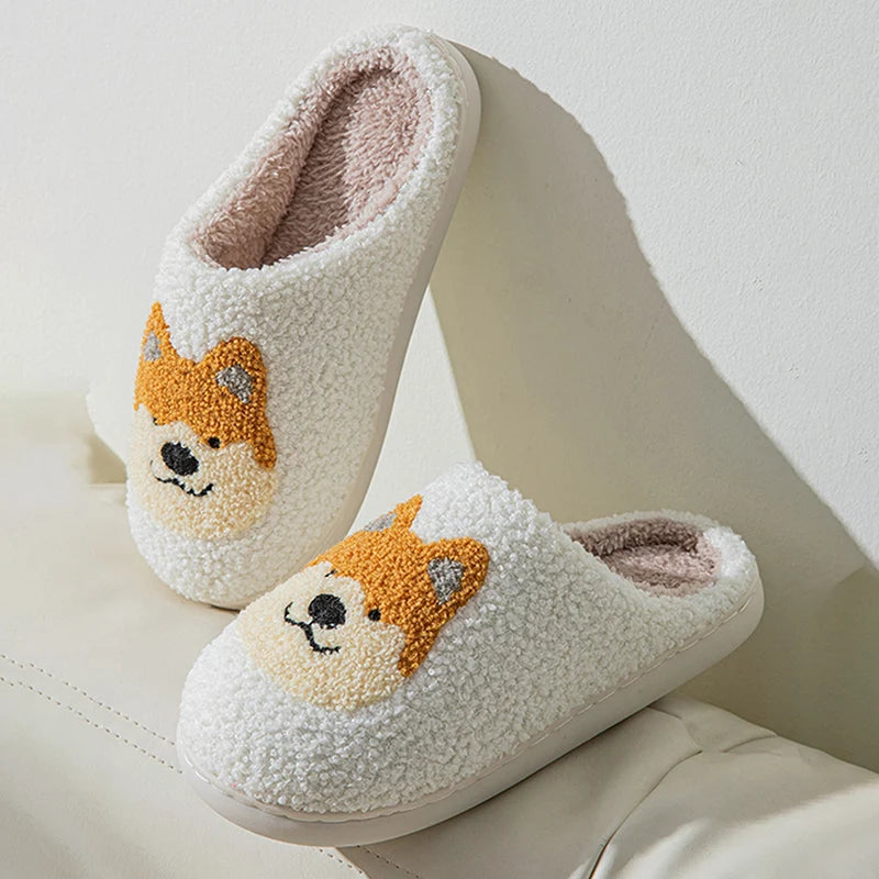 Oscar et Plume chausson corgi en sherpa blanc avec broderie corgi interieur pelucheux semelle antiderapante