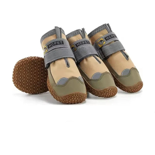 Chaussures pour chien Oscar et Plume beige et grises avec semelles antidérapantes robustes