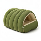 Cocon chaud pour chat en tissu vert avec intérieur doux et confortable pour le repos des félins