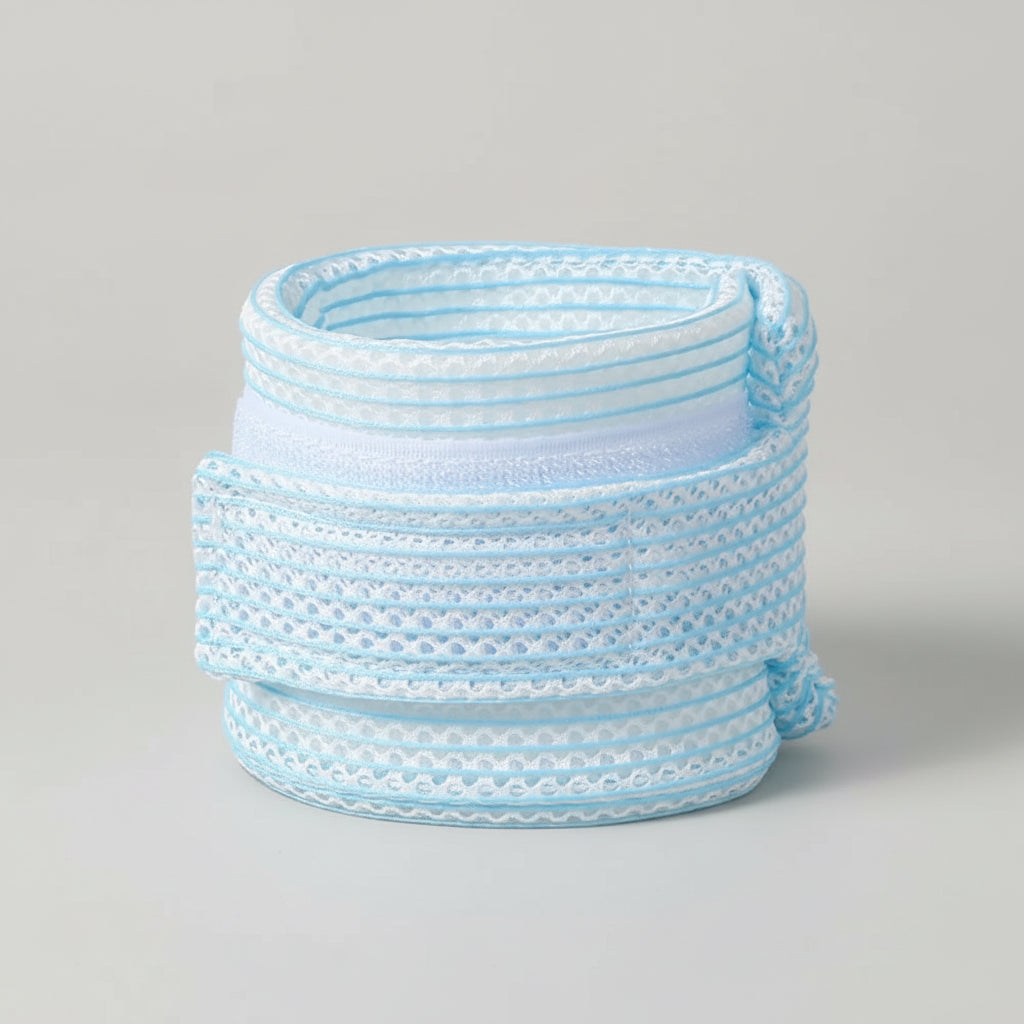 Collerette douce pour chat en bleu clair, idéale pour le confort des félins en convalescence