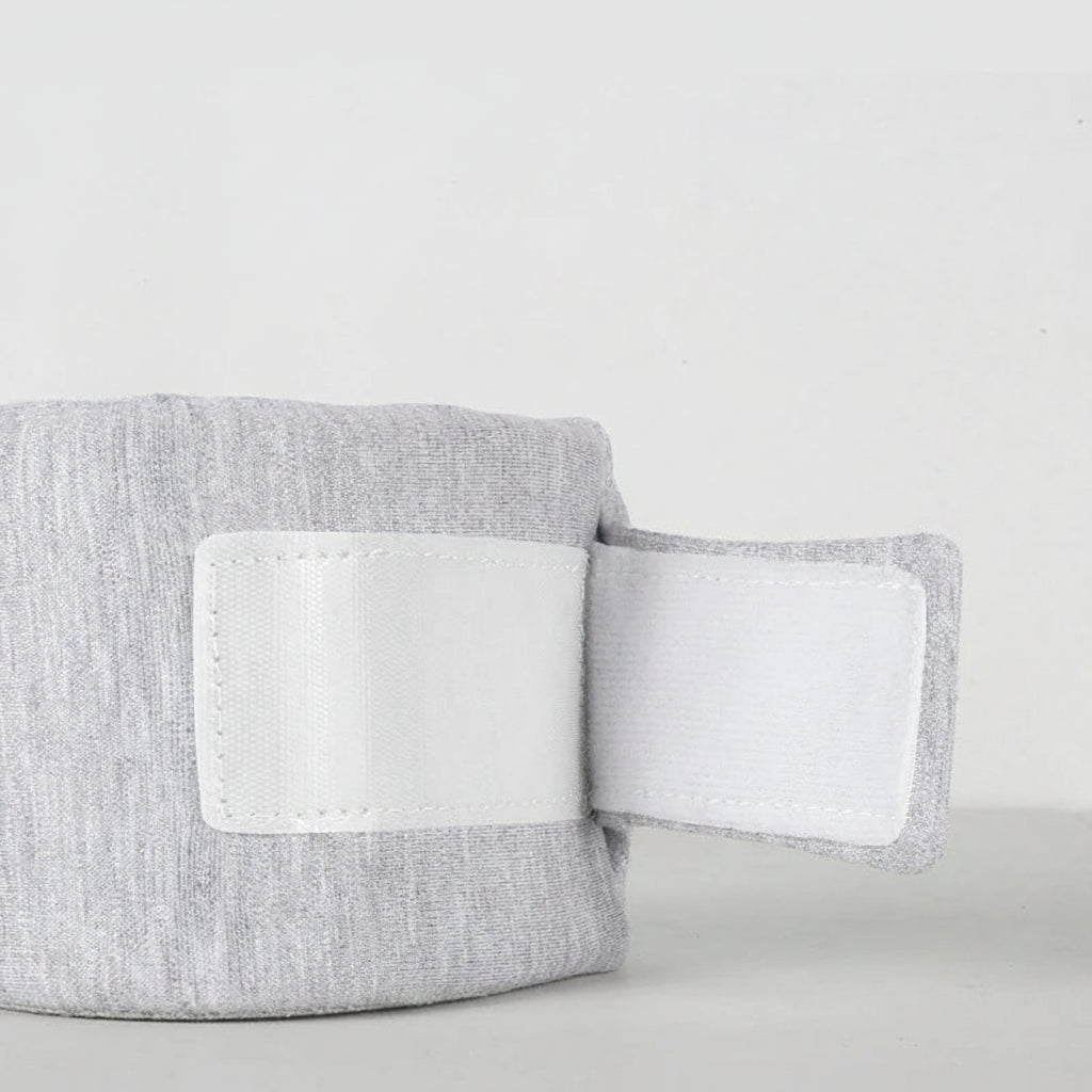 Collerette réglable pour chat en tissu gris avec fermeture velcro pour un ajustement parfait