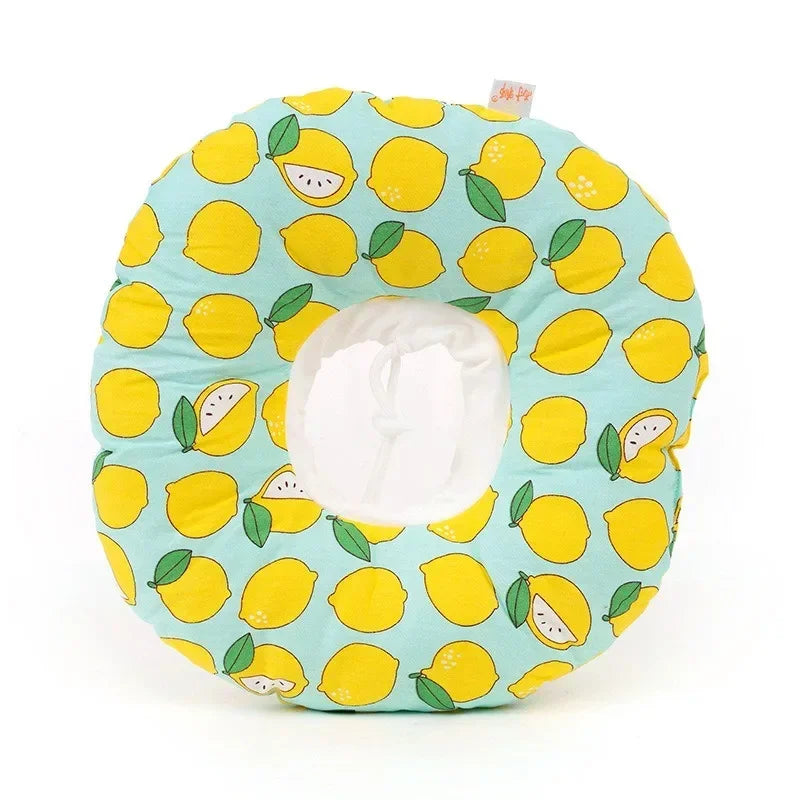 Collerette réglable pour chat en tissu avec motif de citrons et cercles confortables