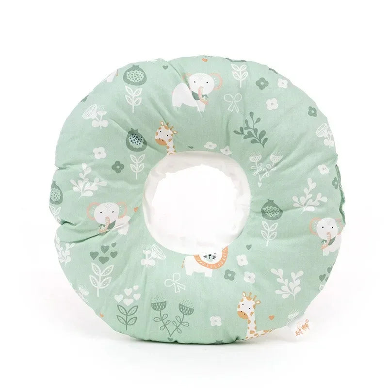 Collerette réglable pour chat en tissu doux avec motifs animaliers délicats et design confortable