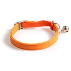 Collier anti étranglement chat orange avec clochette pour sécurité et confort
