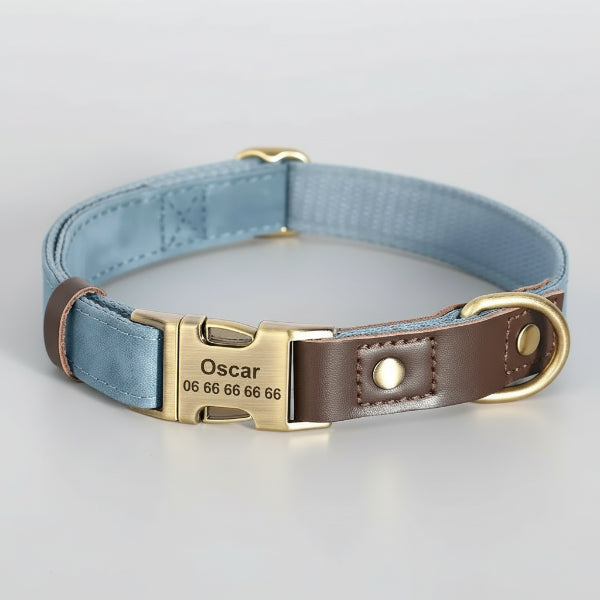 collier chien personnalisable bleu en tissu avec renforts en cuir et boucle métallique gravée nom et numéro