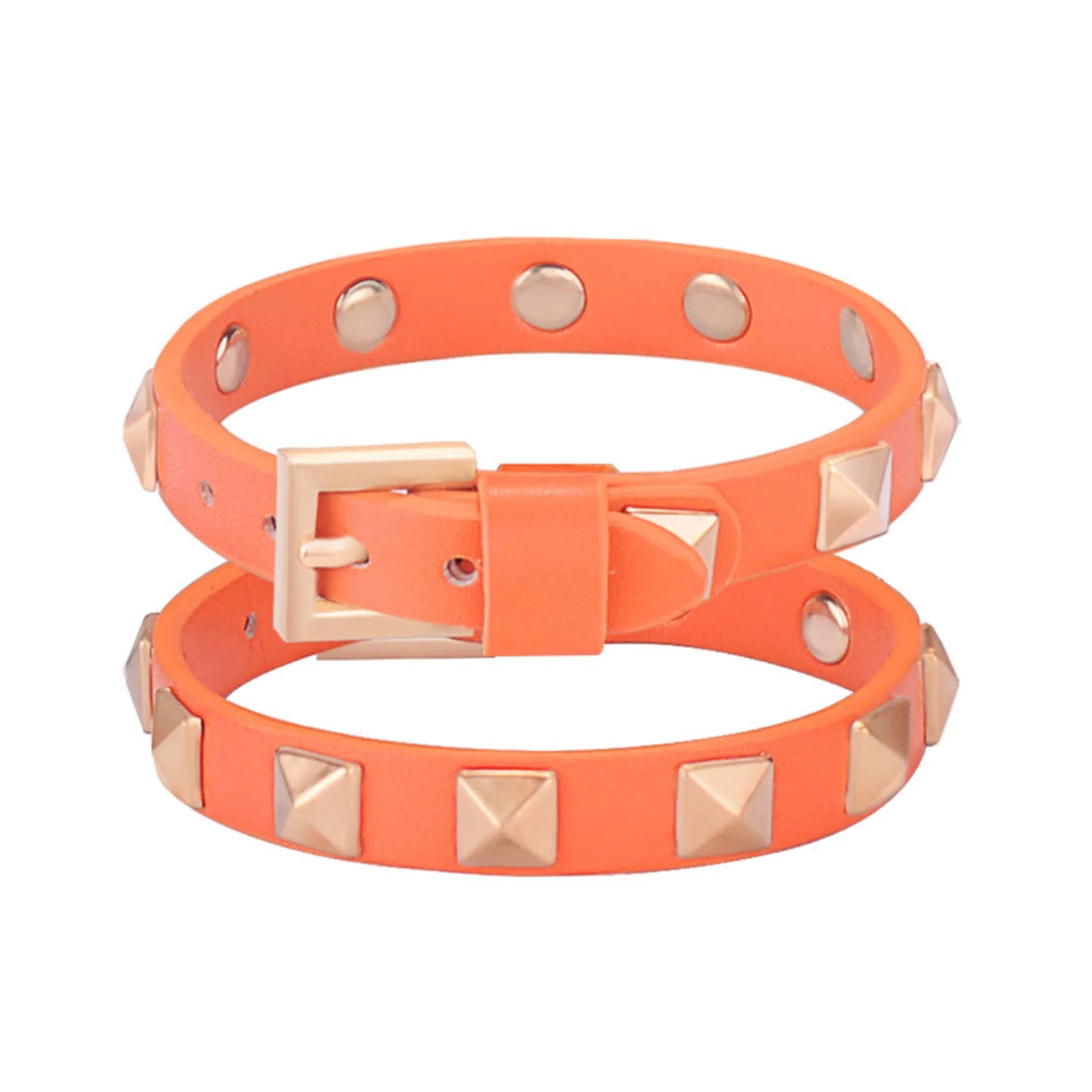 Collier clouté pour chat orange en cuir avec clous dorés pour un style tendance