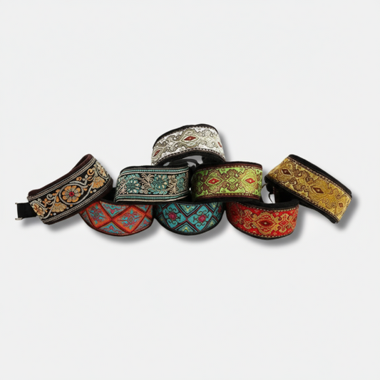 Colliers confortables lévrier colorés d'Oscar et Plume avec des motifs élégants, parfaits pour les chiens