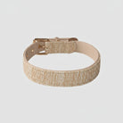 Collier couture chien beige avec boucle dorée élégant et confortable pour chiens