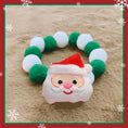 Load image into Gallery viewer, Collier de Noël pour chat et chien avec un motif de Père Noël et des pompons colorés

