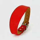 Collier design lévrier en cuir rouge avec boucle métallique ajustable par Oscar et Plume