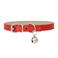 Load image into Gallery viewer, Collier en cuir durable avec clochette Oscar et Plume Rouge / XS
