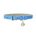 Load image into Gallery viewer, Collier en cuir durable avec clochette Oscar et Plume Bleu / XS
