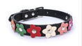 Charger l'image dans la visionneuse de la galerie, Collier en cuir durable motif Fleurs (1 rang) Oscar et Plume Noir / XS
