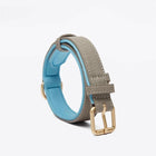 Collier en cuir pour chien Oscar et Plume gris avec intérieur bleu et boucle dorée résistante