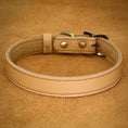 Load image into Gallery viewer, Collier en cuir souple véritable réglable pour petit et moyen chiens Oscar et Plume Beige / S
