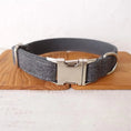 Load image into Gallery viewer, Collier en tissu personnalisable pour chien Oscar et Plume Collier gris / XS
