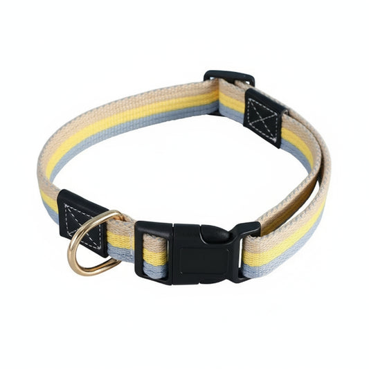 Collier en toile pour chien rayé beige, jaune et gris avec boucle noire et anneau métallique
