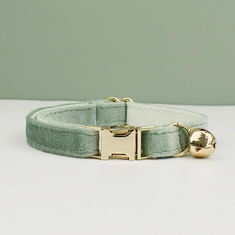 Collier en Velours avec Clochette personnalisable pour chat Oscar et Plume Vert d'eau / L