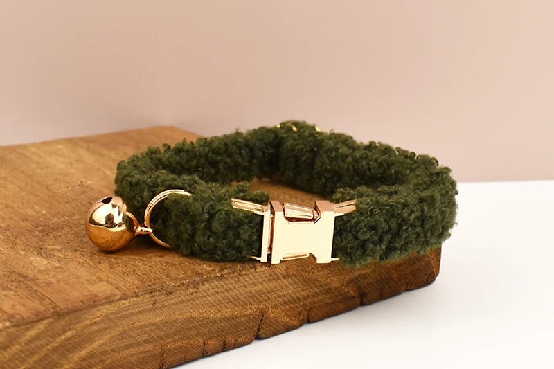 Collier fourrure avec clochette personnalisable pour chien et chat Oscar et Plume