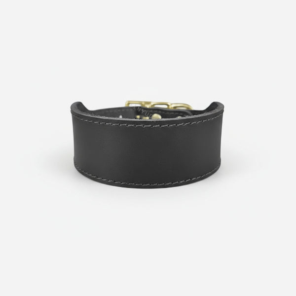 collier large pour chien noir en cuir epais avec coutures visibles et boucle laiton Oscar et Plume
