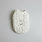 Manteau chaud pour chien Oscar et Plume en tissu matelassé crème avec anneau pour attache