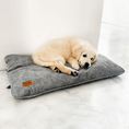 Charger l'image dans la visionneuse de la galerie, Coussin en velours gris imperméable pour chien et chat Oscar et Plume
