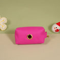 Carica l'immagine nel visualizzatore della galleria, Distributeur sacs pour chien rose avec un design compact et pratique pour les promenades
