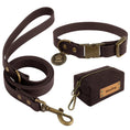 Load image into Gallery viewer, Ensemble Collier, laisse et distributeur de sac pour chien Oscar et Plume Ensemble Chocolat / XS
