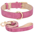 Charger l'image dans la visionneuse de la galerie, Ensemble laisse et collier chien en simili cuir rose avec finitions dorées pour sortir avec style
