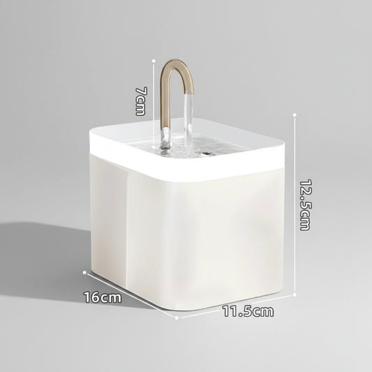 Fontaine à eau silencieuse pour chat avec un design moderne et dimensions compactes de 12,5 cm de hauteur