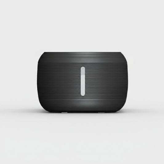 Fontaine pour chat grande contenance noire avec surface nervurée de la marque Oscar et Plume