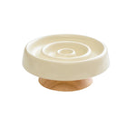 Gamelle anti glouton chat beige avec pied en bois naturel par Oscar et Plume