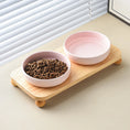 Load image into Gallery viewer, Gamelle céramique pour chien et chat avec plat en bois, offrant un design élégant pour nourrir vos animaux
