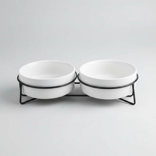 Gamelle design chien double en céramique blanche avec support noir élégant par Oscar et Plume