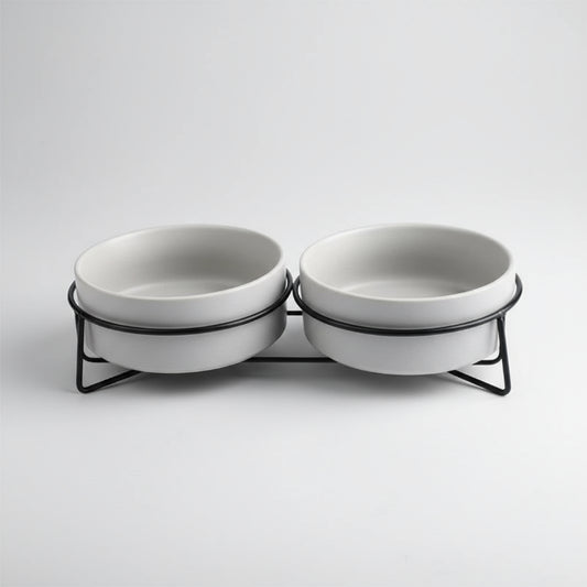 Gamelle design chien blanche double en céramique avec support métallique noir Oscar et Plume