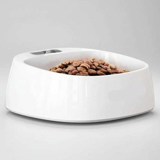 Gamelle intelligente pour chat chien blanche avec affichage numérique et croquettes à l'intérieur