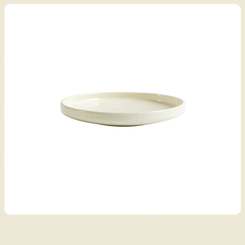 Gamelle surélevée en céramique pour chat au design élégant et moderne, idéale pour le confort de votre animal.