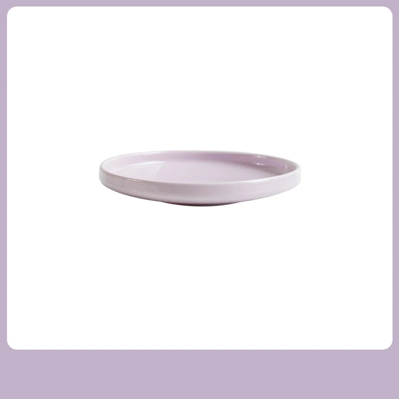 Gamelle surélevée en céramique pour chat, design élégant et moderne en couleur lilas.